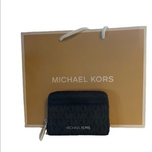 Michael Kors leather wallet (bag included)